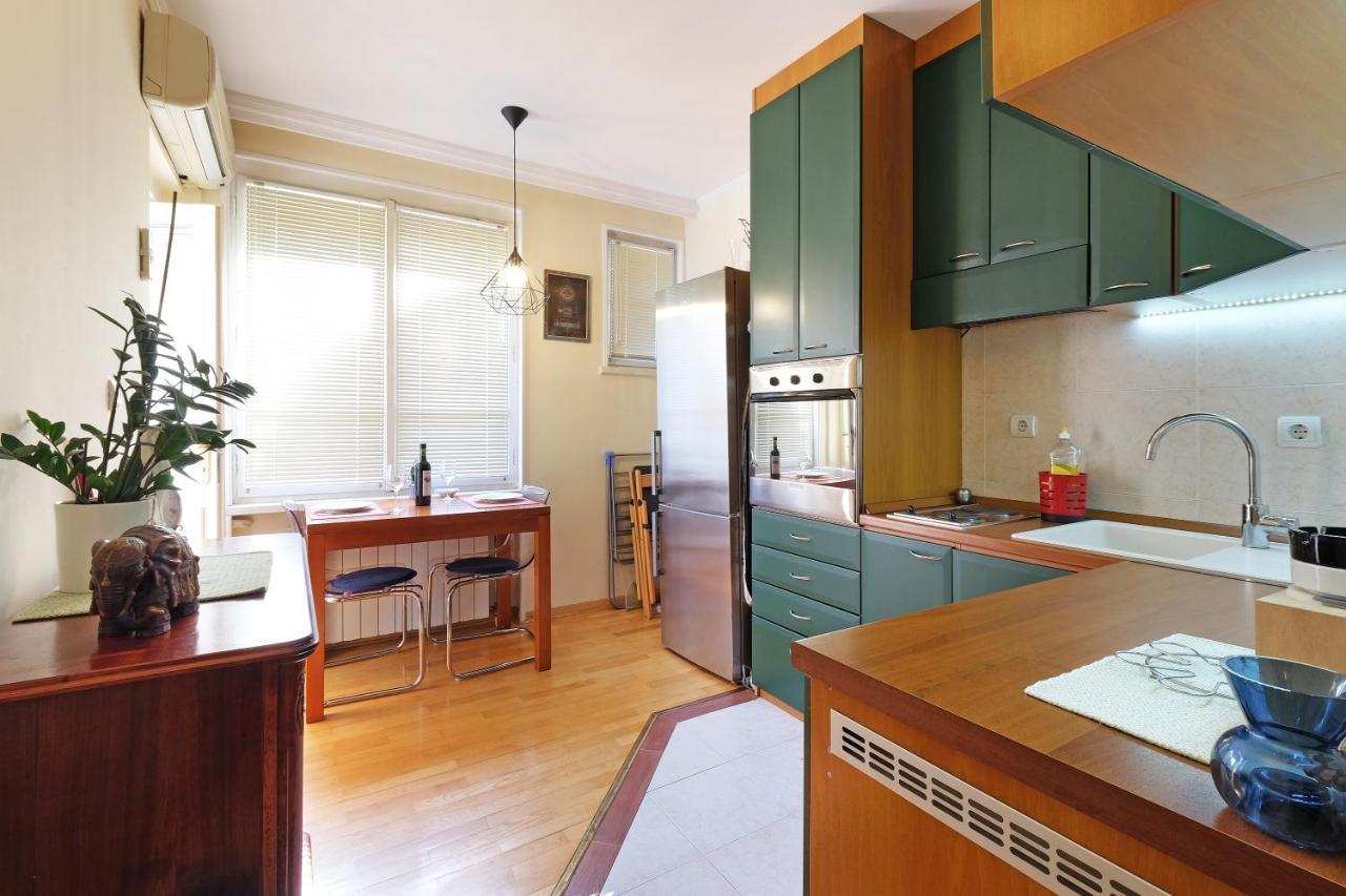 Paradise Starry Suite-City Center Beograd Bagian luar foto