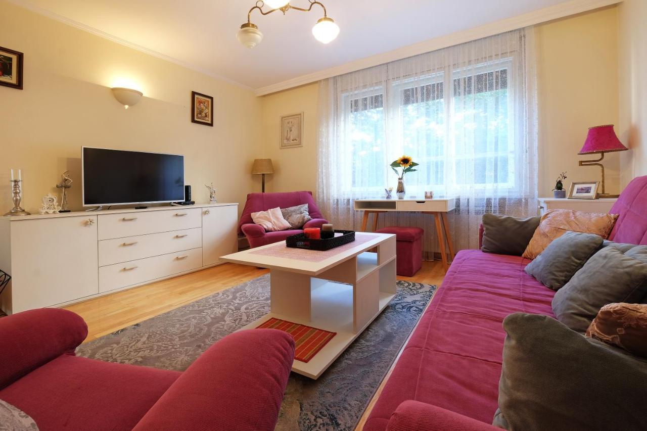 Paradise Starry Suite-City Center Beograd Bagian luar foto