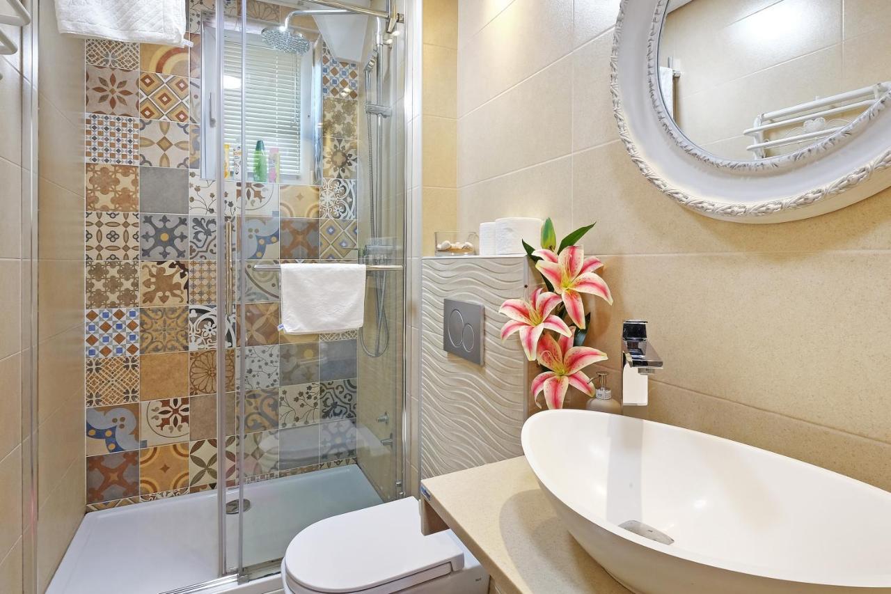 Paradise Starry Suite-City Center Beograd Bagian luar foto